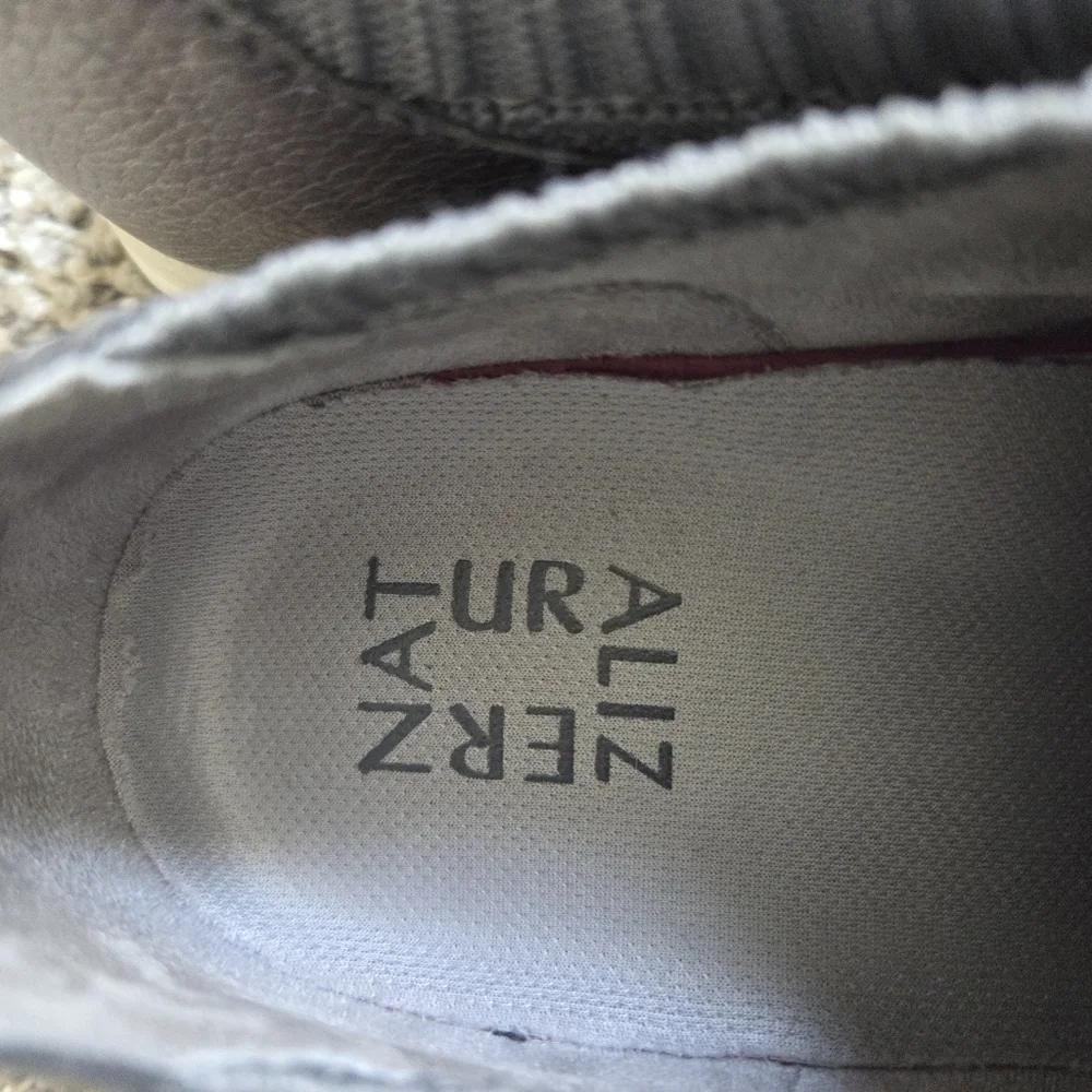 Naturalizer Women's Nash Flyknit‎ Wide Sneaker Metallic Charcoal Gray Size 7.5W - Picture 2 of 8